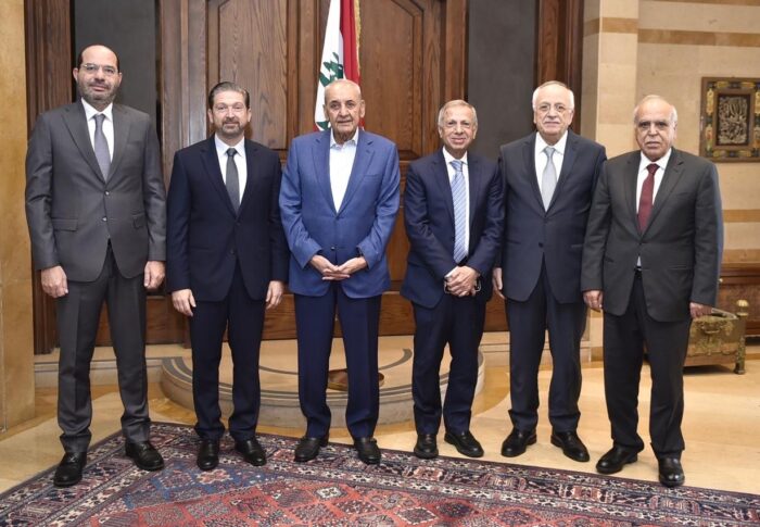 الرئيس بري تابع الاوضاع والمستجدات خلال إستقباله تكتل التوافق الوطني ، وزير العمل ، المفتي الجعفري الممتاز ، والنائب السابق حسين يتيم