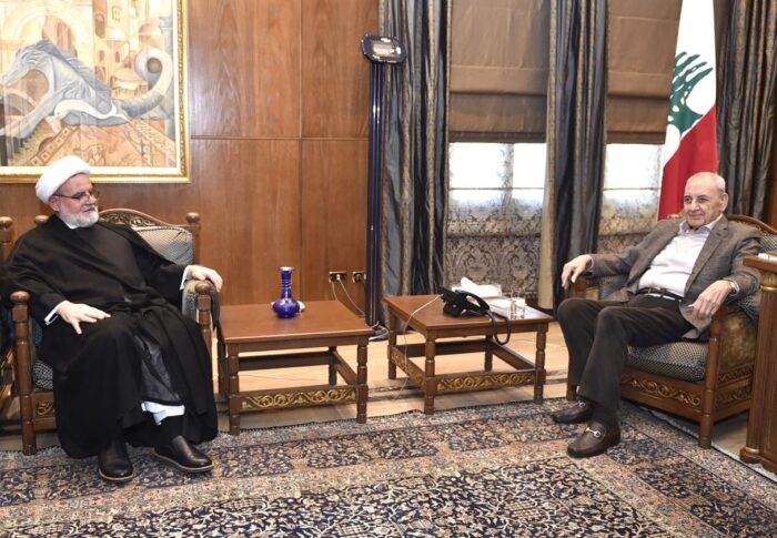 الرئيس بري تلقى رسالة شكر من قداسة الحبر الاعظم البابا لاون الرابع عشر واستقبل المفتي أحمد طالب ورئيس اتحاد الكتاب اللبنانيين