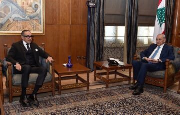 الرئيس بري بحث الاوضاع العامة والمستجدات السياسية والميدانية خلال استقباله السفير المصري، مستشار رئيس الجمهورية أندرية رحال، المطران باسيليوس منصور، والنائب السابق فارس سعيد