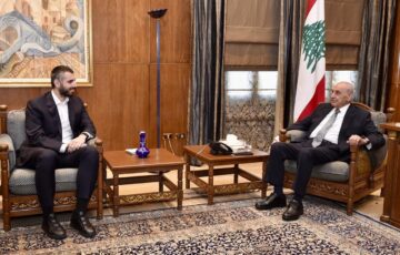 الرئيس نبيه بري تابع الأوضاع في لبنان والمنطقة والمستجدات السياسية وشؤوناً وطنية وتشريعية خلال إستقباله رئيس الحزب الديمقراطي اللبناني الوزير السابق طلال إرسلان ، والنائبين ميشال المر ، وأديب عبد المسيح .